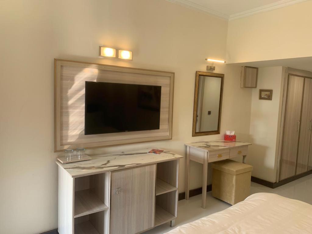 Airport Hotel Karachi Exterior foto